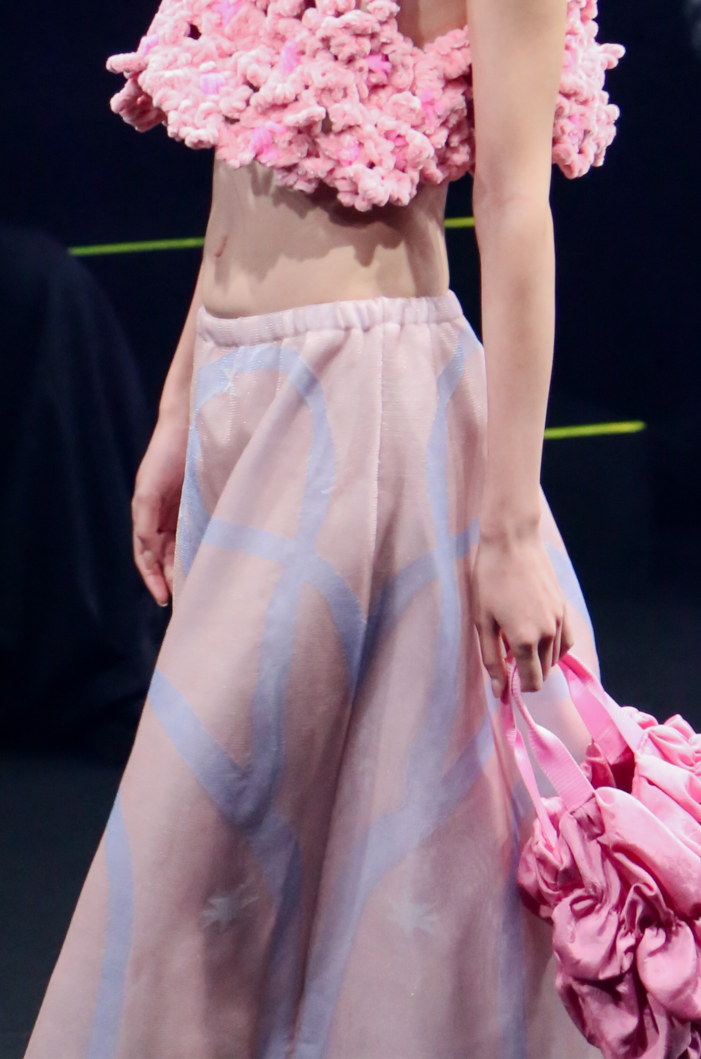 星空與冬日枝枒歐根紗針織七分A字裙